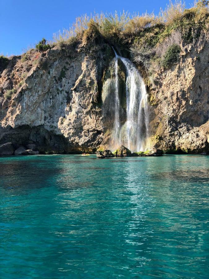 Nerja Burriana Playa Daire Dış mekan fotoğraf